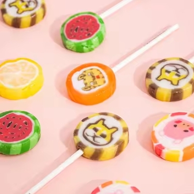 手工孩童水果棒棒糖