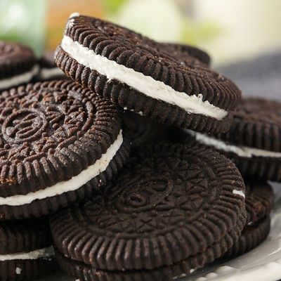 巧克力牛奶夹心饼干